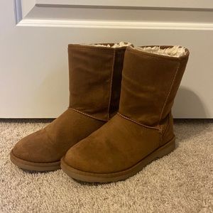 Makalu Cozy Boots, Brown, Size 6.5